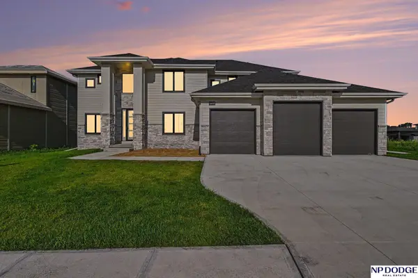3638 S 217 Street, Elkhorn, NE 68022