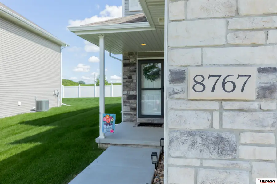 8767 Ridge Hollow Drive, Lincoln, NE 68526 - #3