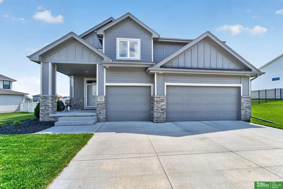 21819 G Street, Elkhorn, NE 68022 - #1