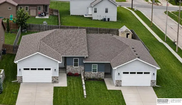 2708-2712 Viking Circle, Blair, NE 68008