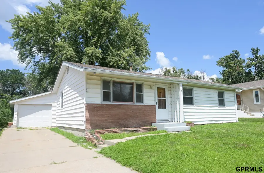 5040 Wilshire Boulevard, Lincoln, NE 68504 - #2