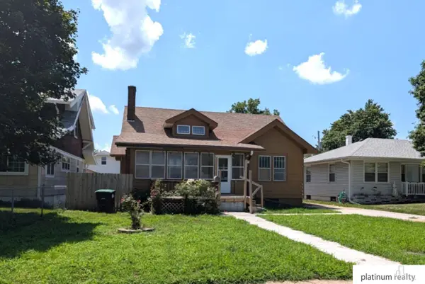 2861 Potter Street, Omaha, NE 68112
