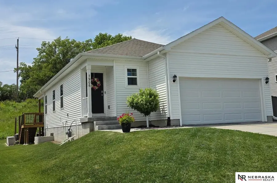 7906 N 95th Avenue, Omaha, NE 68122 - #2