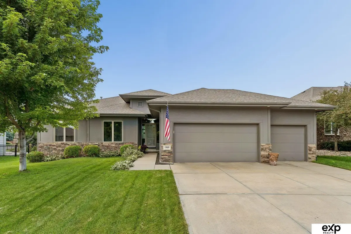 19809 Mason Street, Elkhorn, NE 68022 - #1