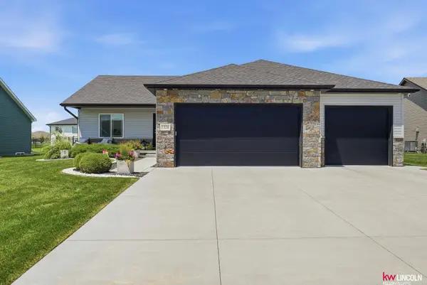 1324 E 8th Street, Hickman, NE 68372