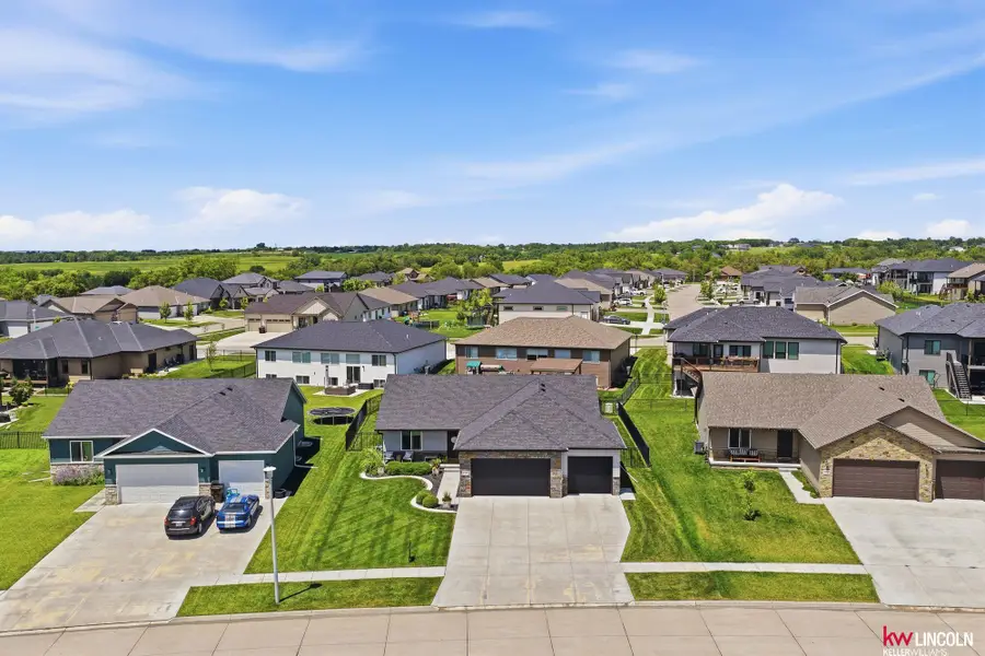 1324 E 8th Street, Hickman, NE 68372 - #3