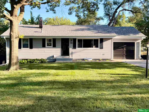 8741 Charles Street, Omaha, NE 68114