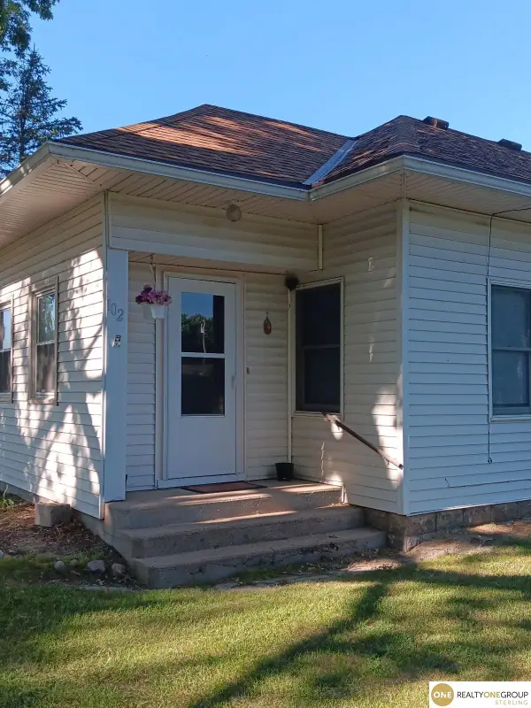 102 Main Street, CLEARWATER, NE 68726