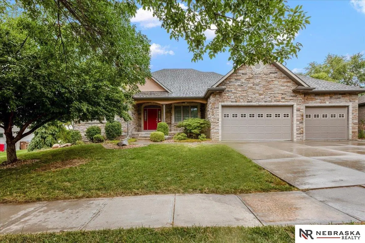 8630 Oakmont Drive, Lincoln, NE 68526 - #1