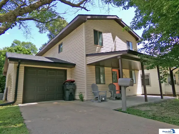 212 S 13th Street, Beatrice, NE 68310