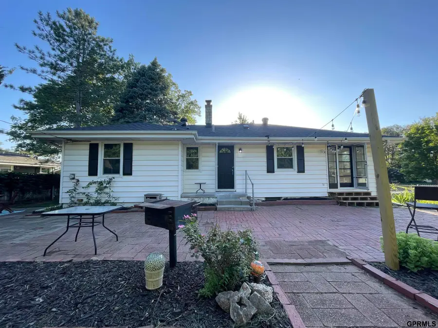 525 N 74th Avenue, Omaha, NE 68114-3101 - #3