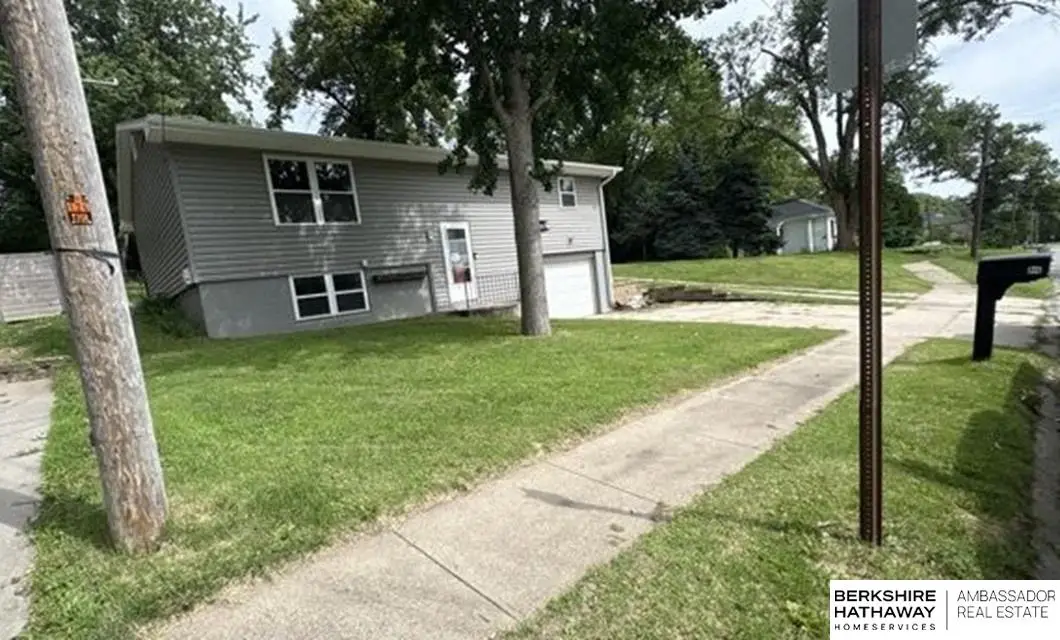 1321 Lincoln Avenue, Plattsmouth, NE 68048 - #1