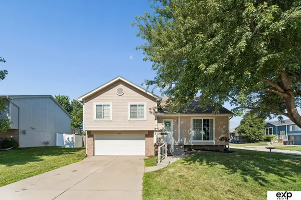 8912 N 75th Avenue, Omaha, NE 68122