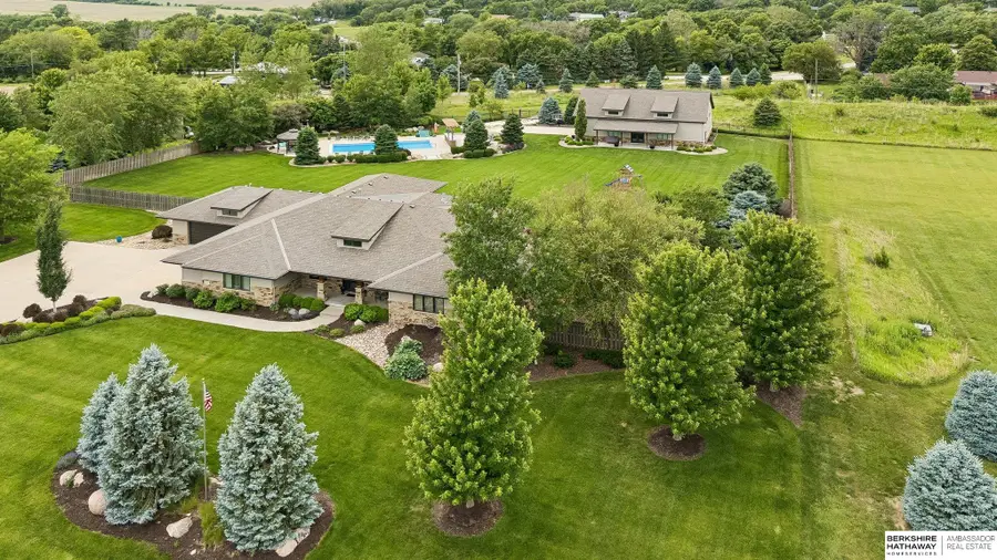 18424 Thayer Street, Bennington, NE 68007 - #2