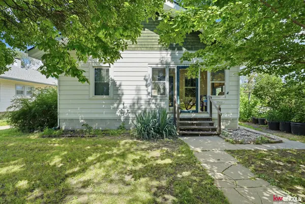3566 S 51 Street, Lincoln, NE 68506