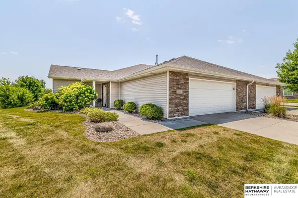 16001 Tucker Plaza, Bennington, NE 68007
