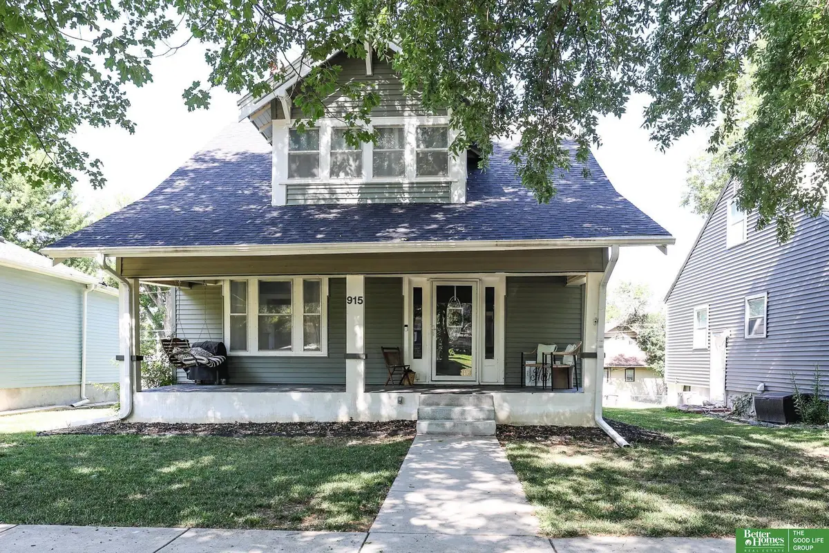 915 N Iowa Avenue, York, NE 68467 - #1