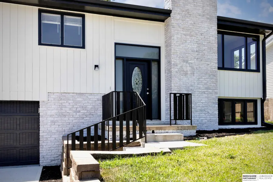 12111 Miami Street, Omaha, NE 68164 - #2