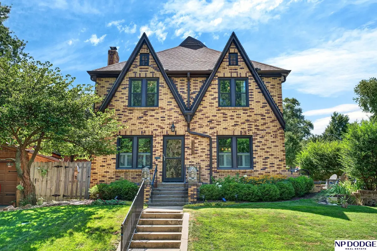 1724 N 51st Street, Omaha, NE 68104 - #1