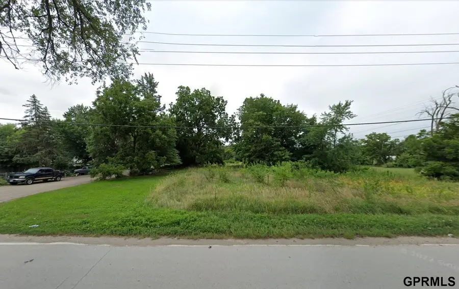 5226 N 8th Street, Omaha, NE 68110 - #2
