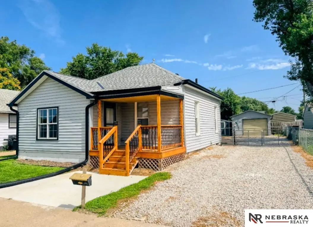 1806 Ave C, Council Bluffs, IA 51501 - #1
