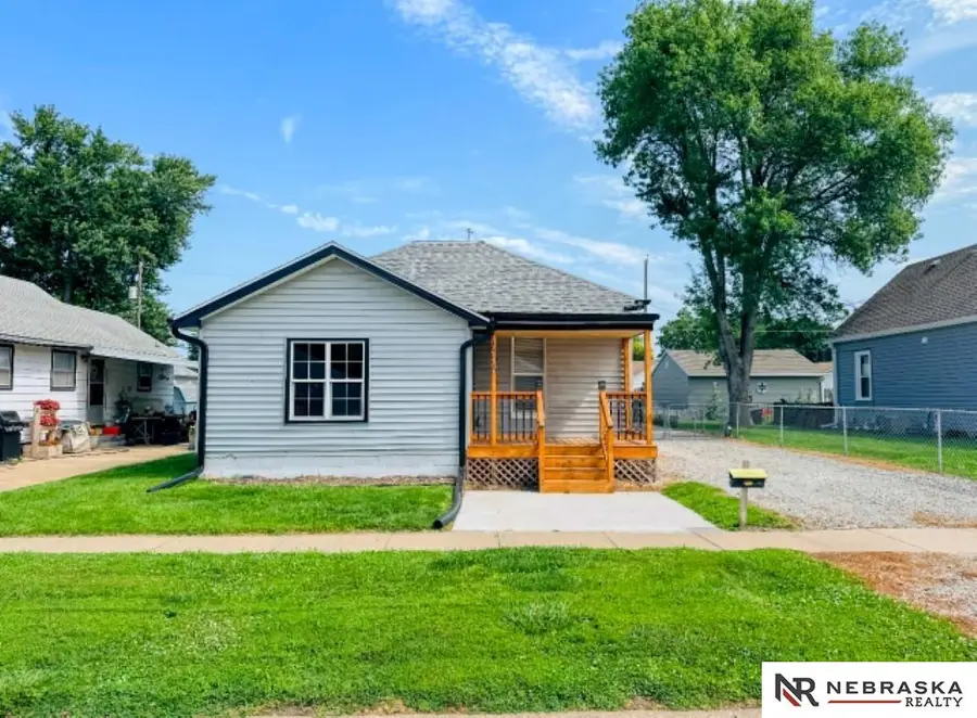1806 Ave C, Council Bluffs, IA 51501 - #3