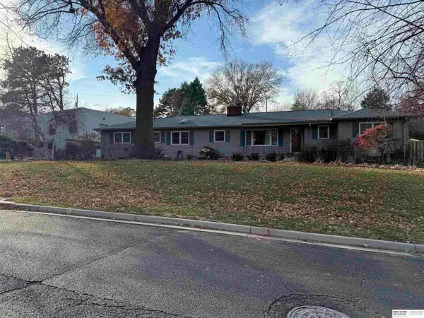 2520 S 98th Avenue, Omaha, NE 68124