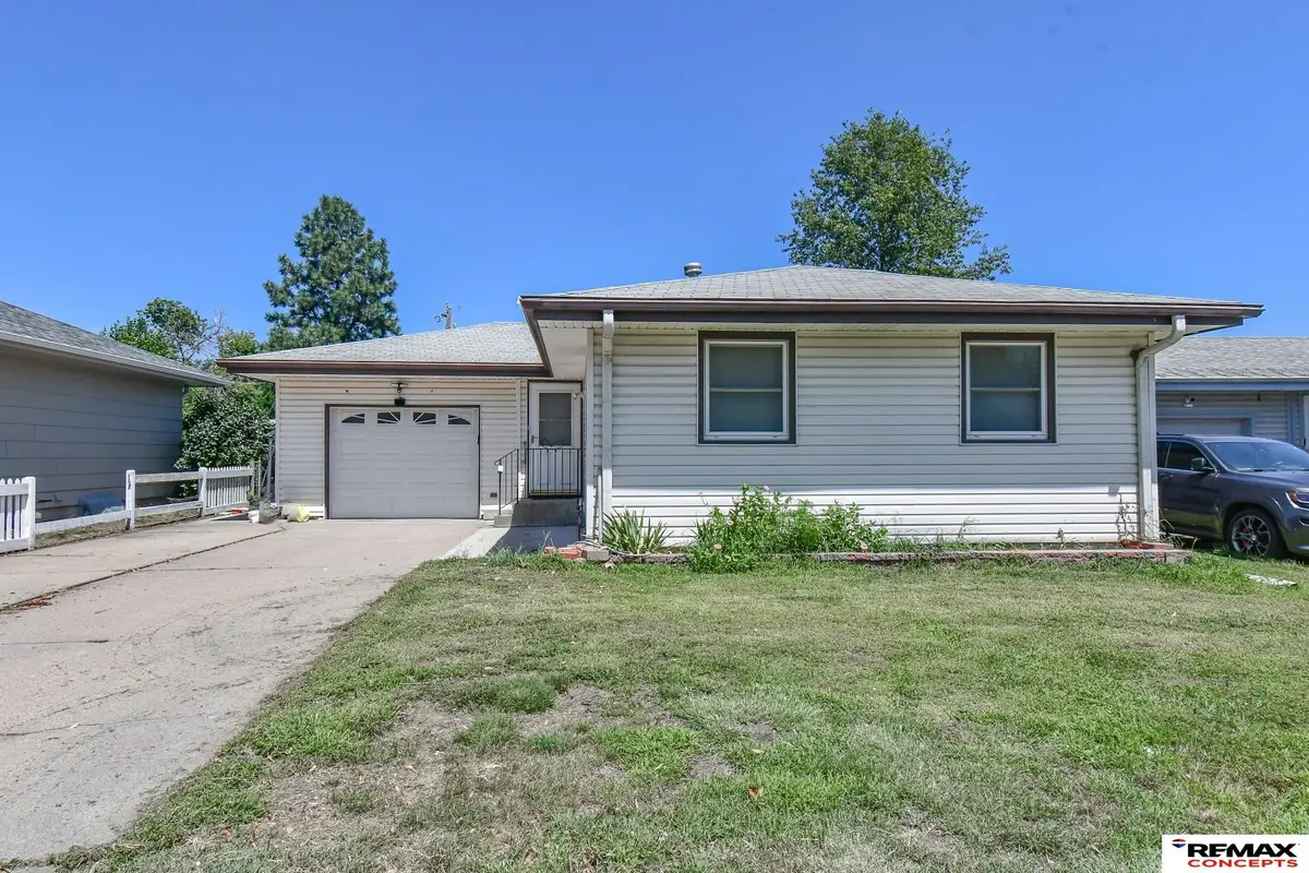 224 W Dawes Avenue, Lincoln, NE 68521 - #1