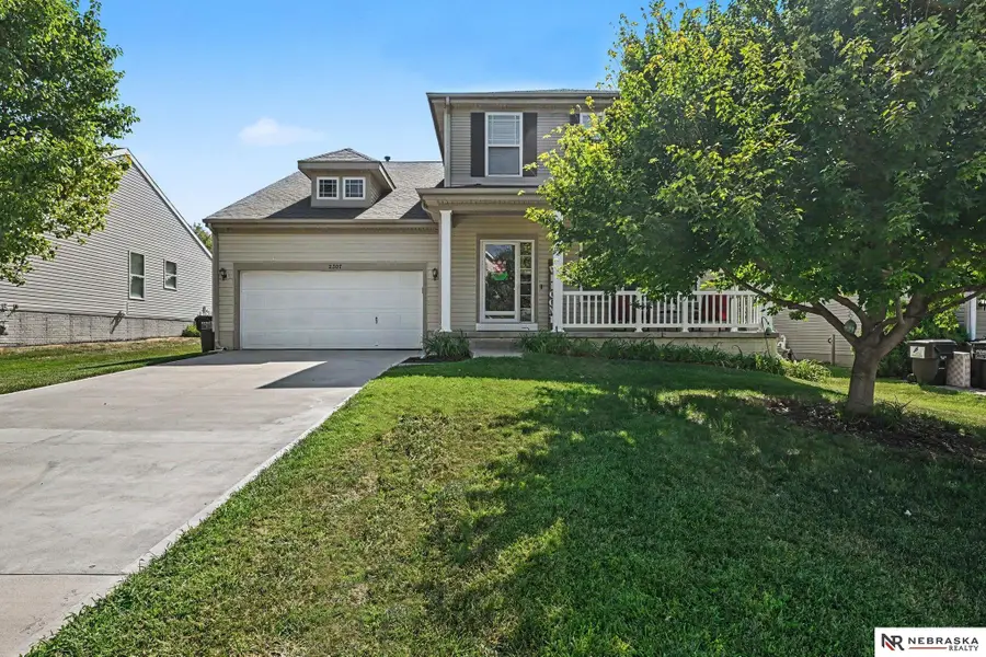 2307 Walnut Creek Drive, Papillion, NE 68046 - #3