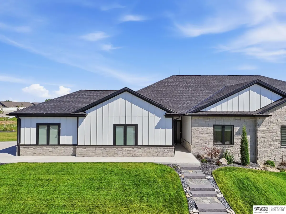 7900 Ponce Drive, Lincoln, NE 68516 - #1