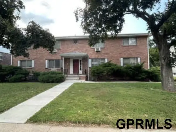 1010 N 40th Street, Omaha, NE 68131