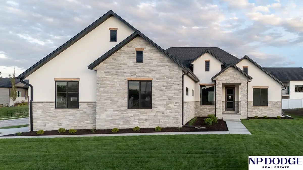 8909 Appaloosa Lane, Lincoln, NE 68520 - #1