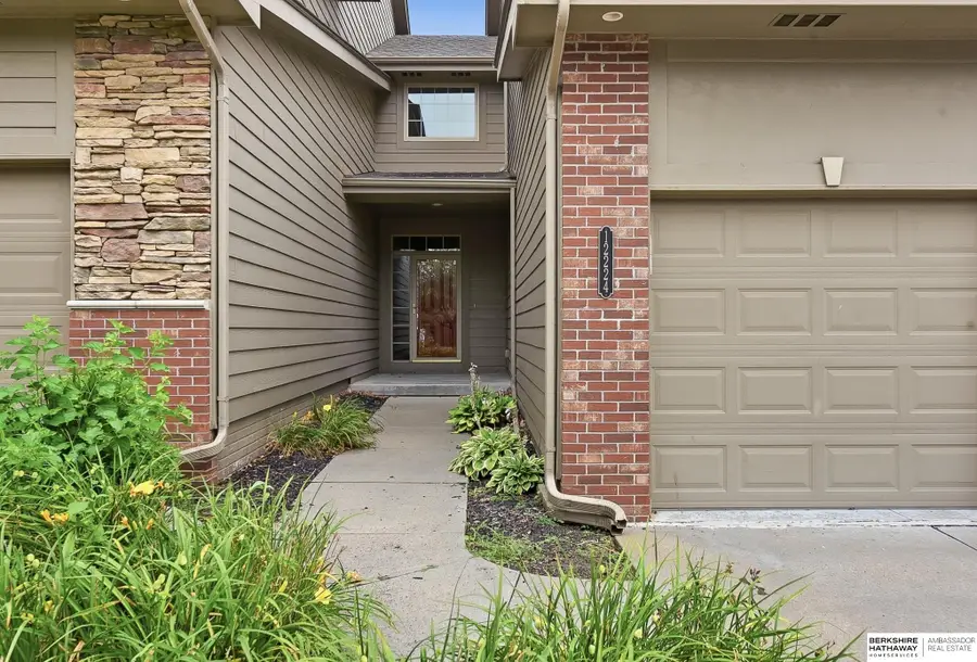 12224 Ida Plaza #7-2, Omaha, NE 68142 - #3