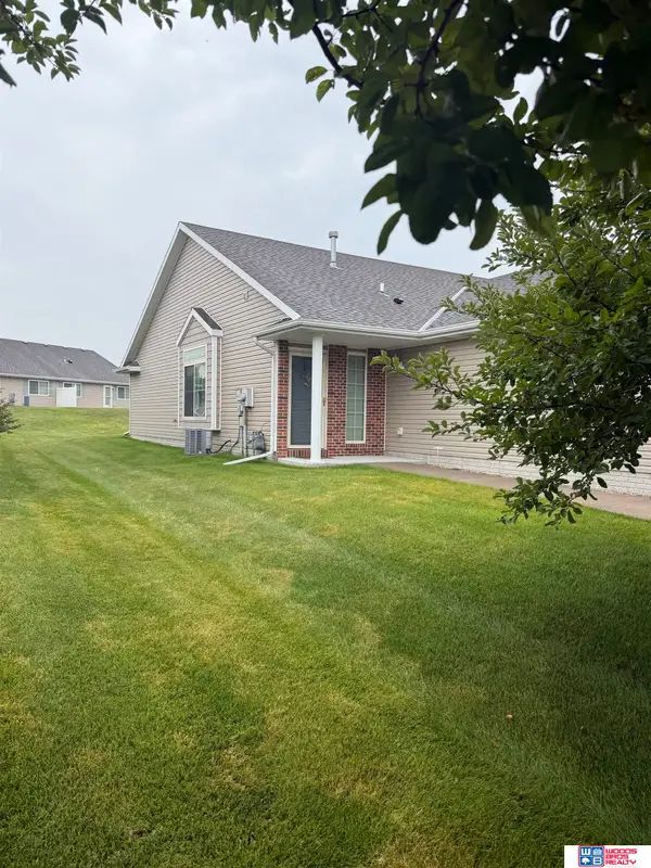 622 Carlton Drive, Lincoln, NE 68512