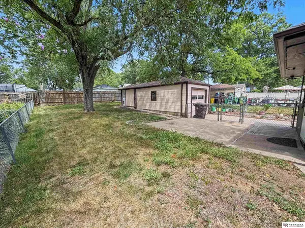 4220 E Street, Lincoln, NE 68510