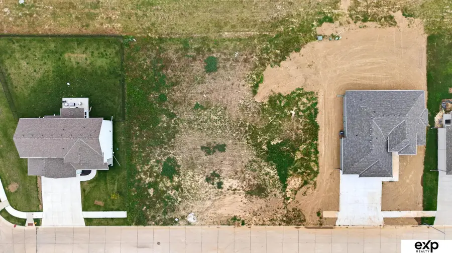 17107 Sarah Street, Bennington, NE 68007 - #2