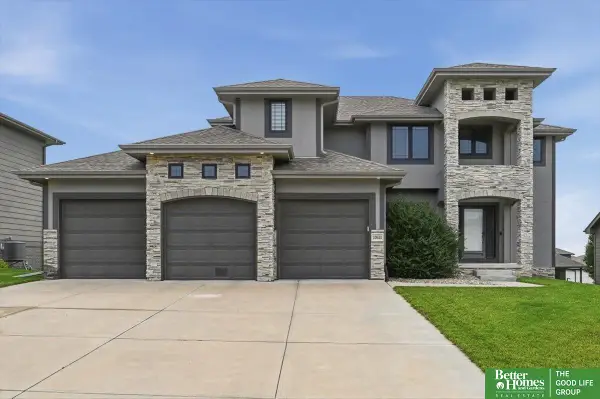 10633 S 191st Street, Omaha, NE 68136
