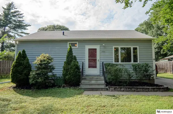 1551 S Cotner Boulevard, Lincoln, NE 68506