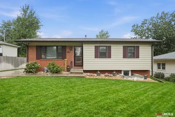 811 N 58 Street, Lincoln, NE 68505