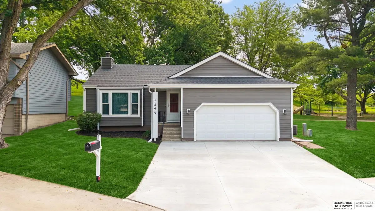 7805 Potter Plaza, Omaha, NE 68122 - #1