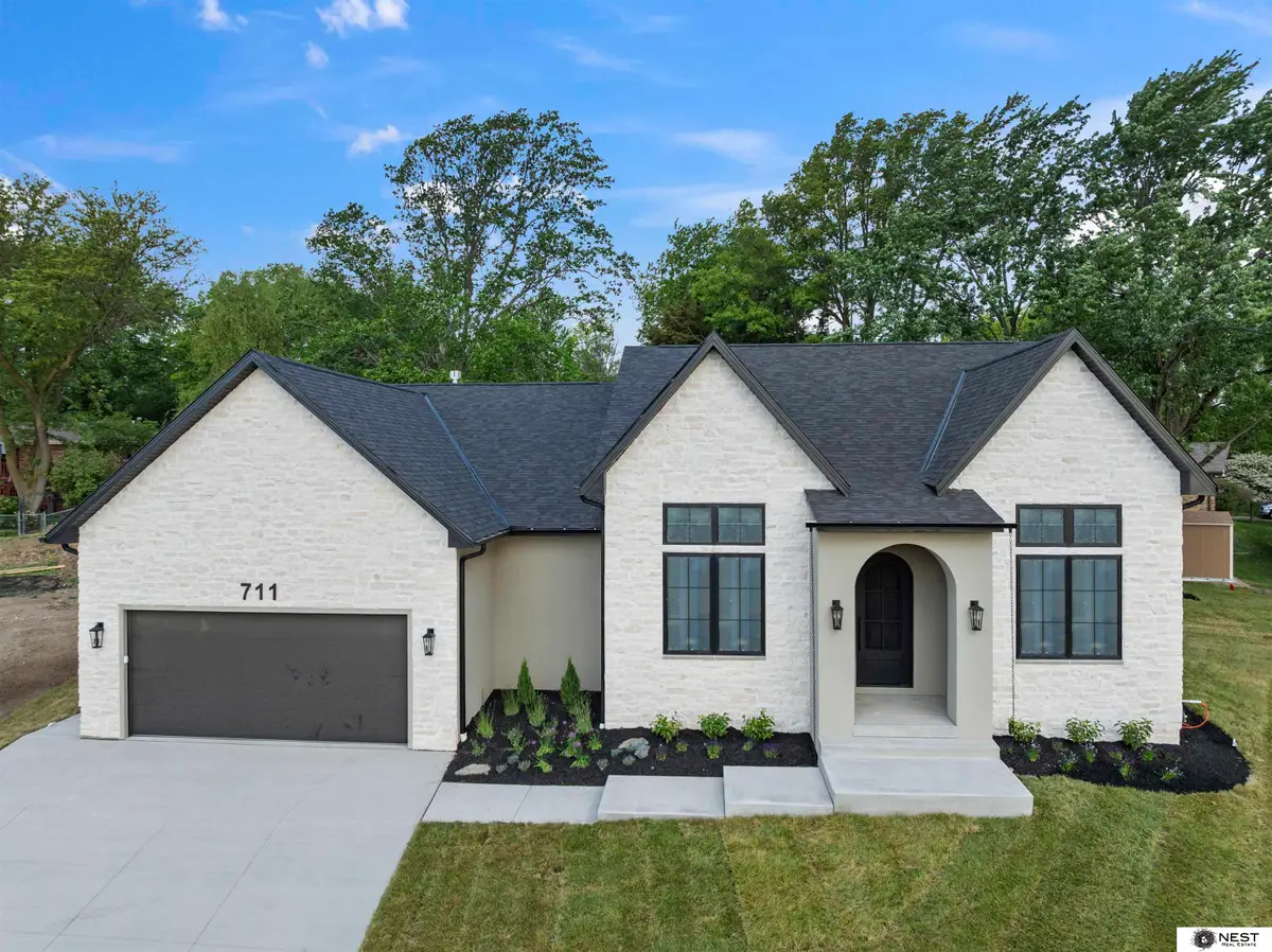 711 Yearling Court, Lincoln, NE 68520 - #1