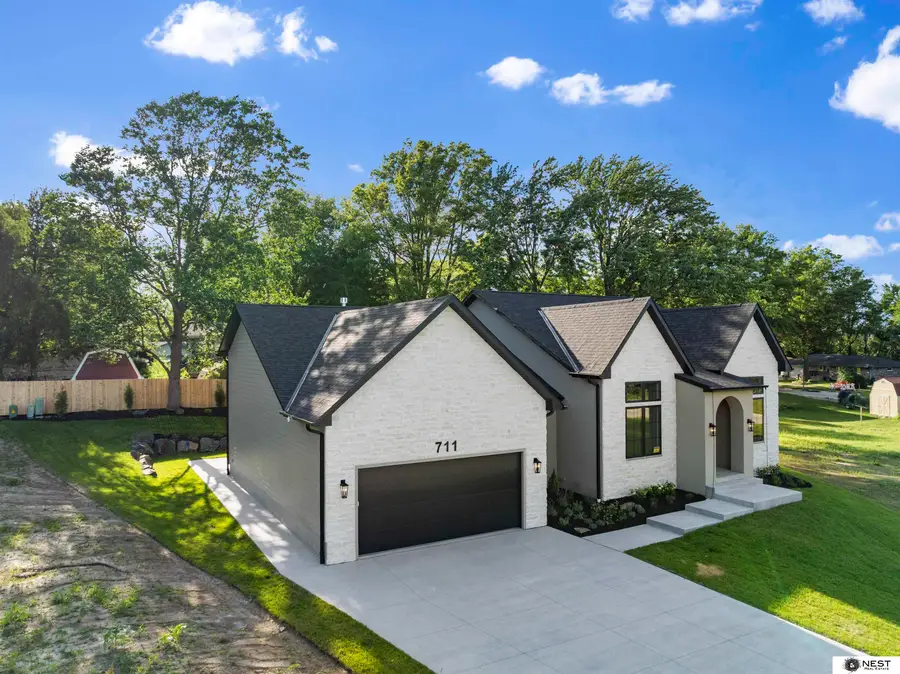 711 Yearling Court, Lincoln, NE 68520 - #3