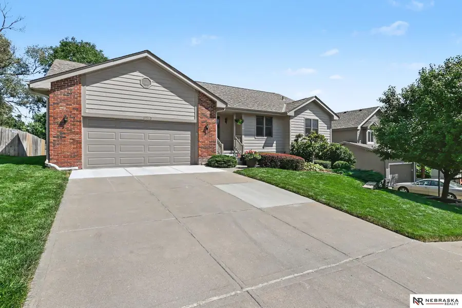 11913 N 158th Street, Bennington, NE 68007 - #2