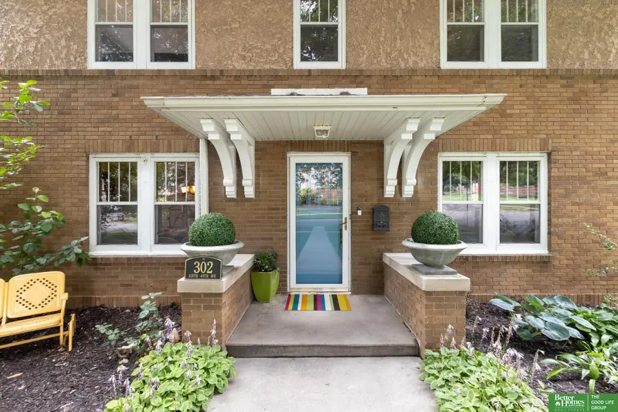 302 S 49th Avenue, Omaha, NE 68132 - #2