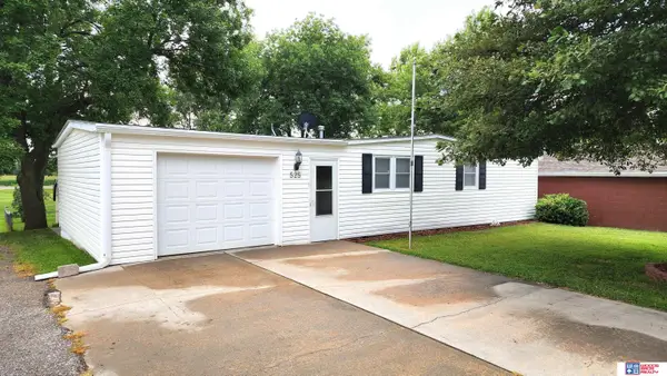525 E 1st (house Only) Street, Hickman, NE 68372
