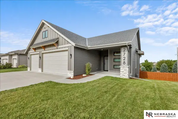 2728 N 191 Avenue, Omaha, NE 68022-9999