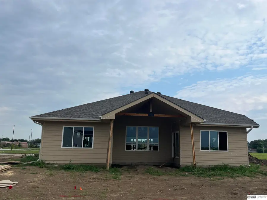 810 S 22nd Street, Ashland, NE 68003 - #3