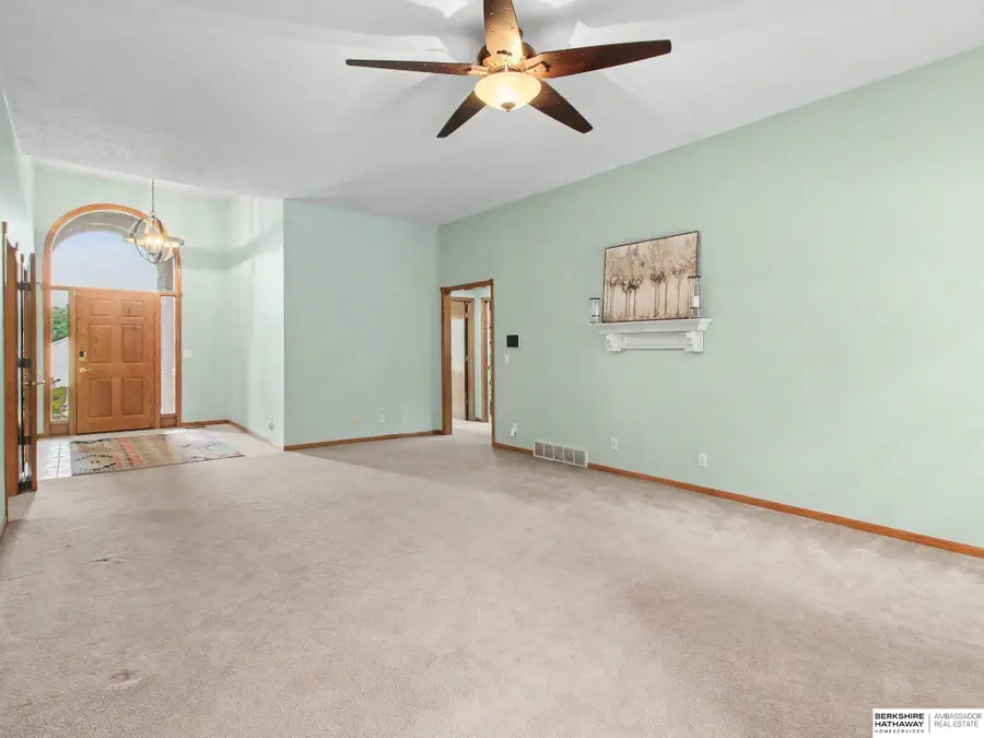 15367 Lake Circle, Omaha, NE 68116 - #2