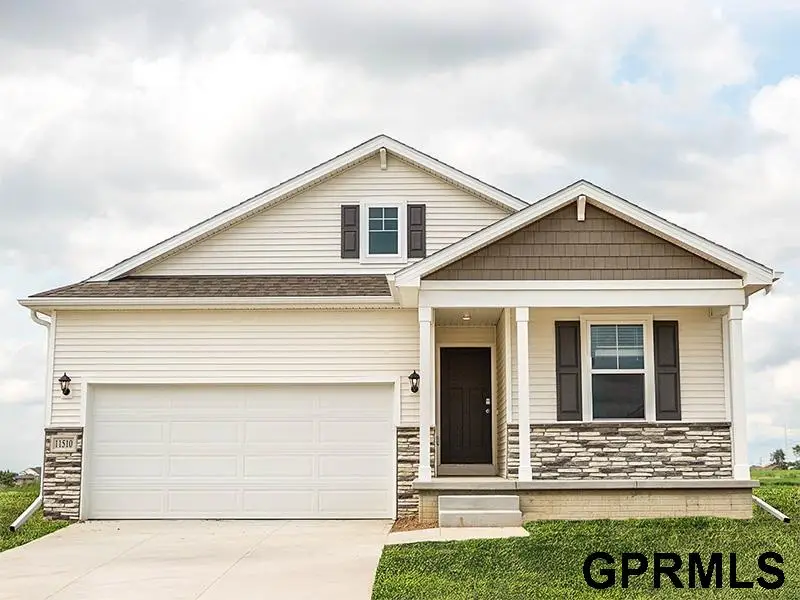 8002 N 113 Avenue, Omaha, NE 68142 - #1