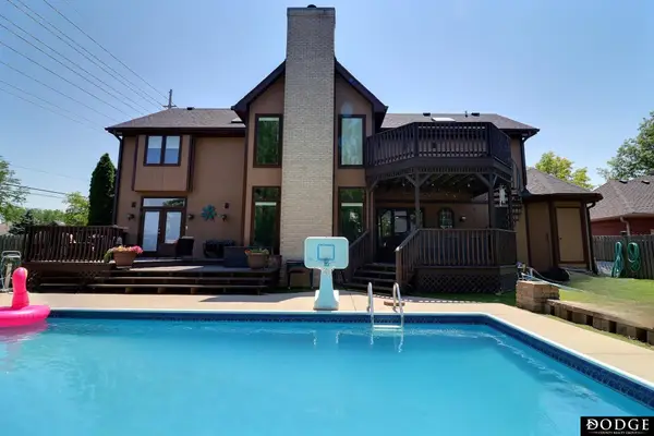 2534 Park Place Drive, Fremont, NE 68025